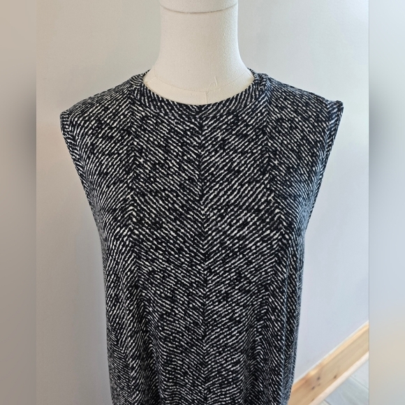 J. Jill Black and White Chevron Print Sleeveless Tank Dress Sz. Medium - Picture 1 of 11